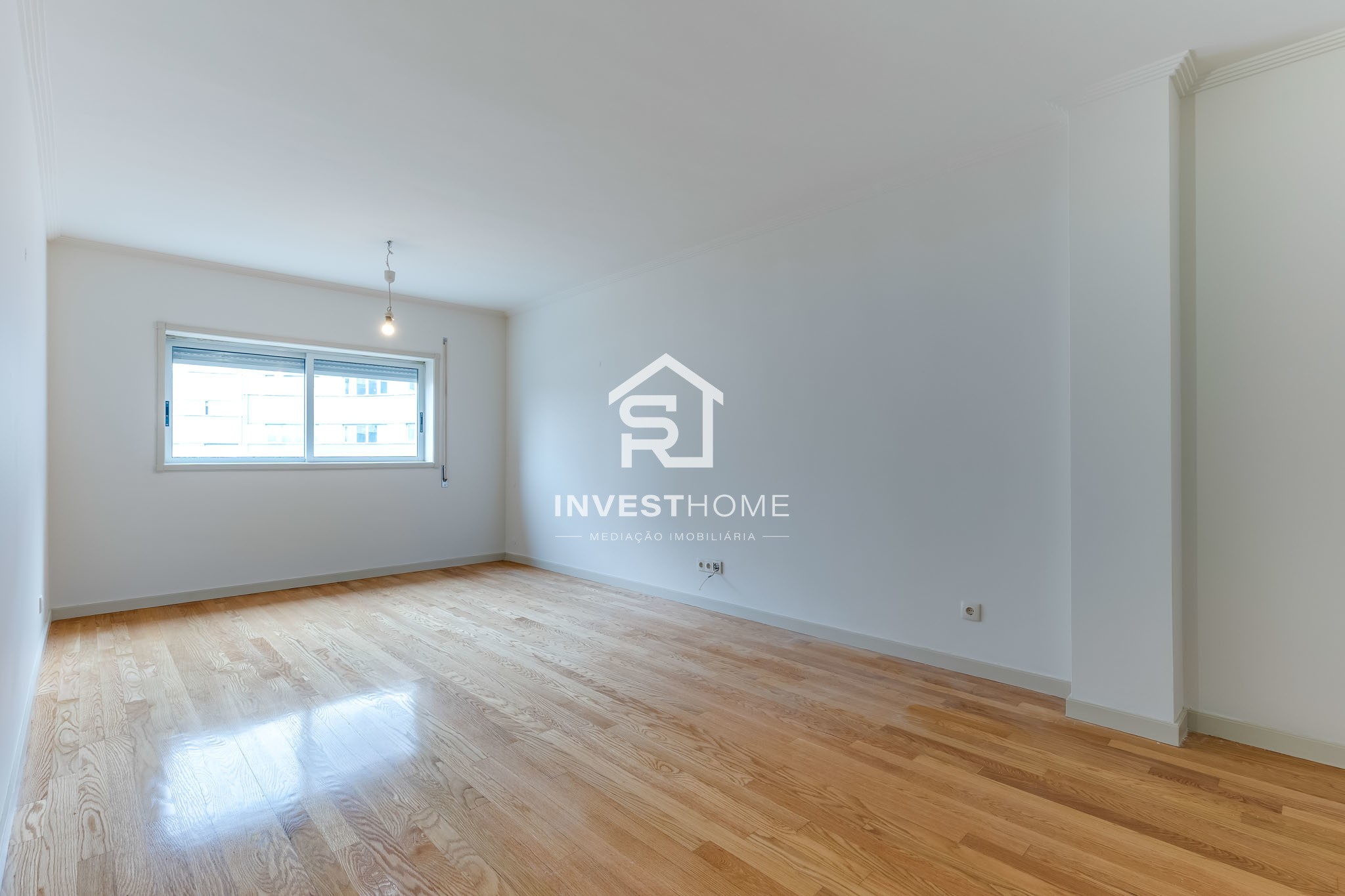 Apartamento T2 | Renovado | Centro da Maia | Lug Garagem