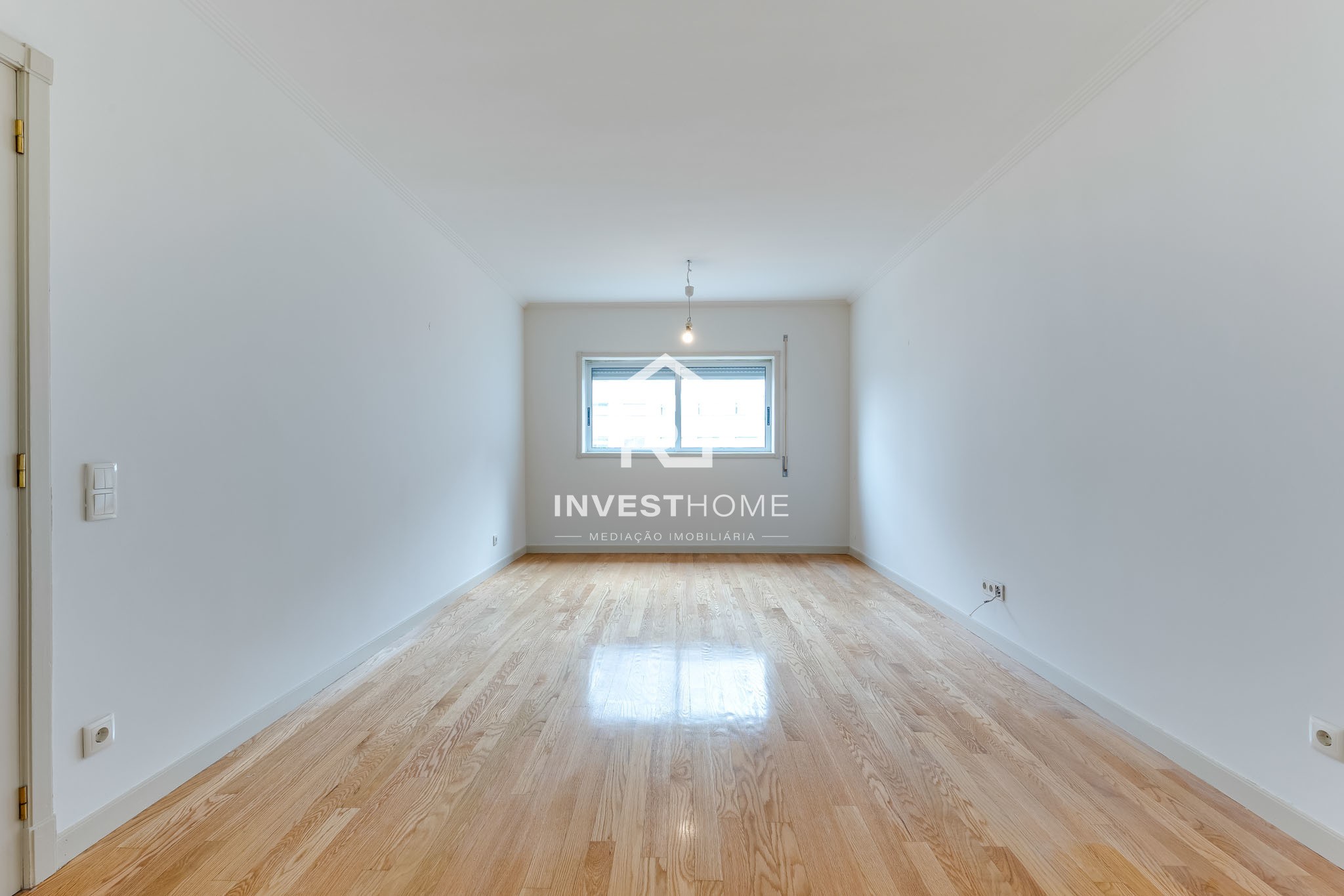 Apartamento T2 | Renovado | Centro da Maia | Lug Garagem