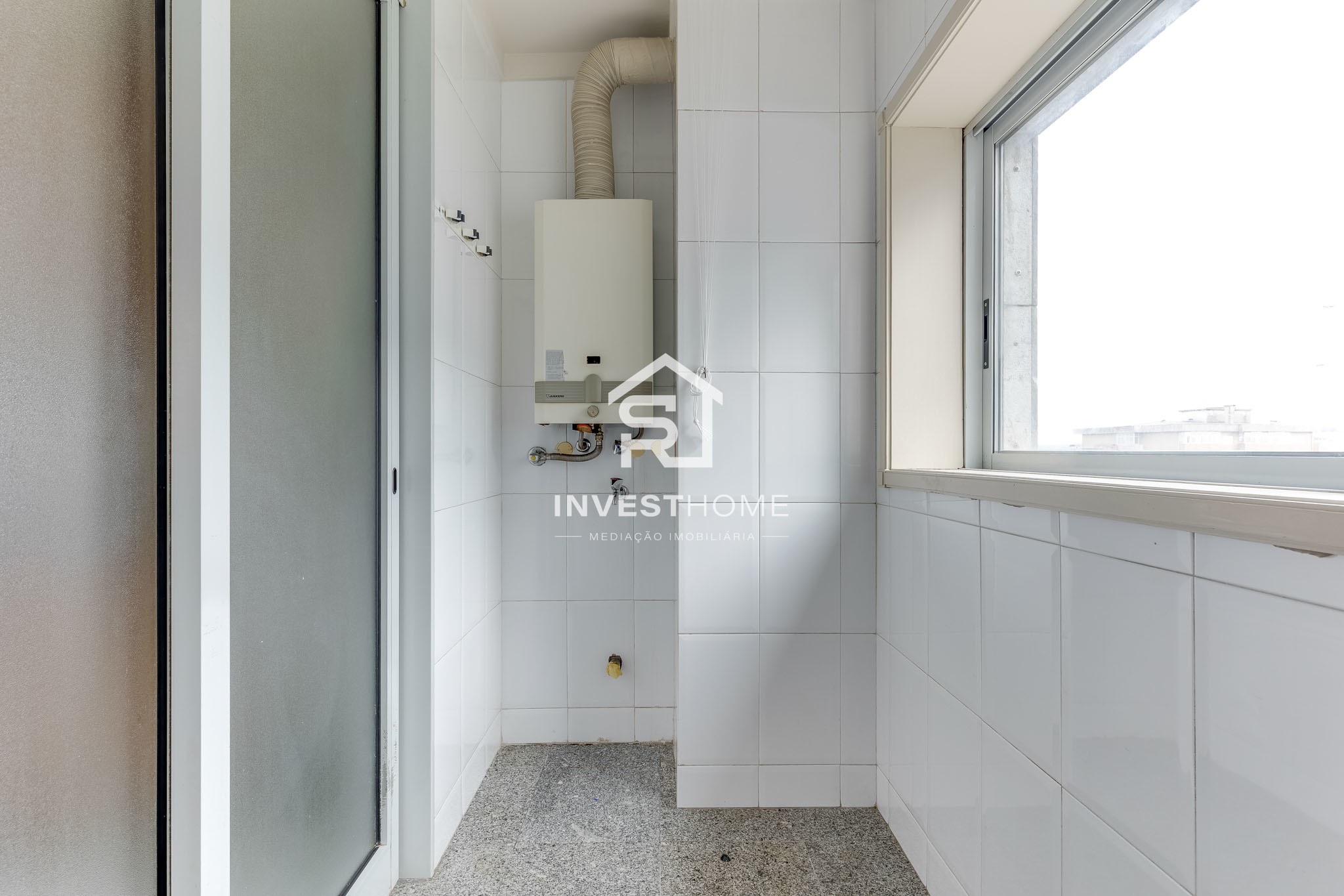 Apartamento T2 | Renovado | Centro da Maia | Lug Garagem