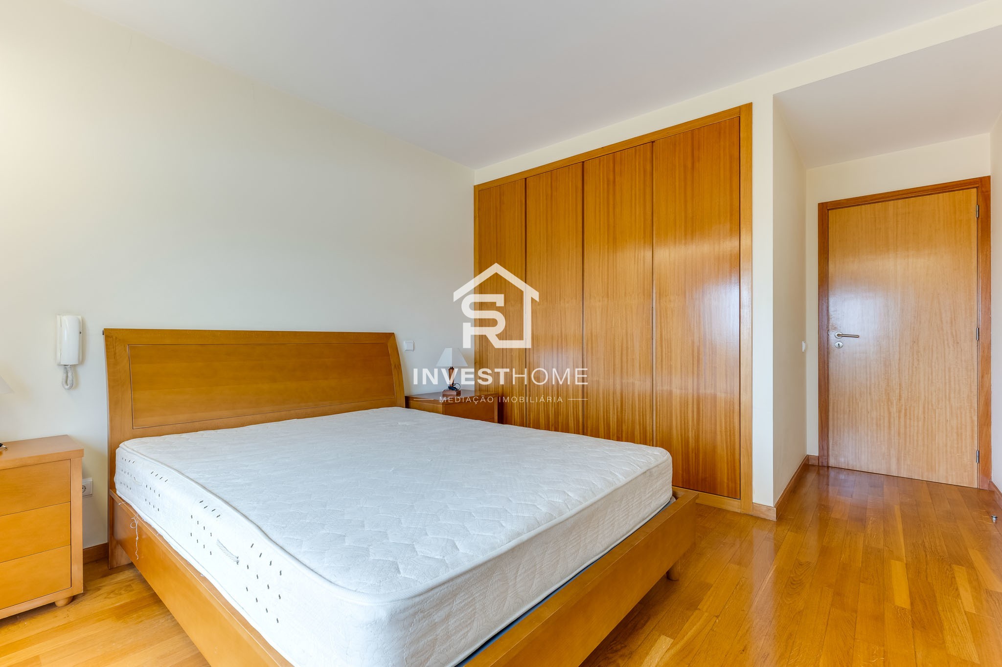 Apartamento T2+1 | Mobilado e Equipado | Box | Varandas