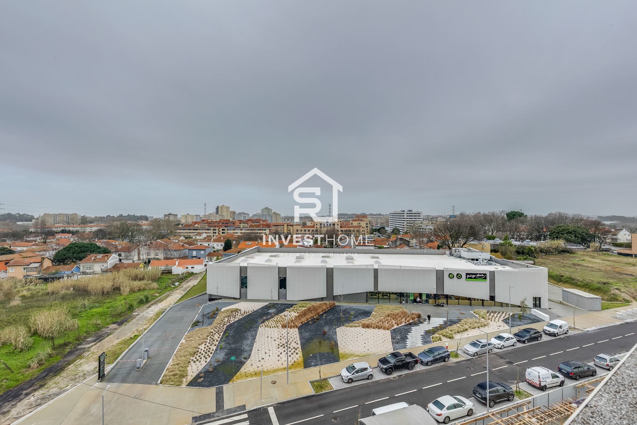 Apartamento T2+1 | Mobilado e Equipado | Box | Varandas