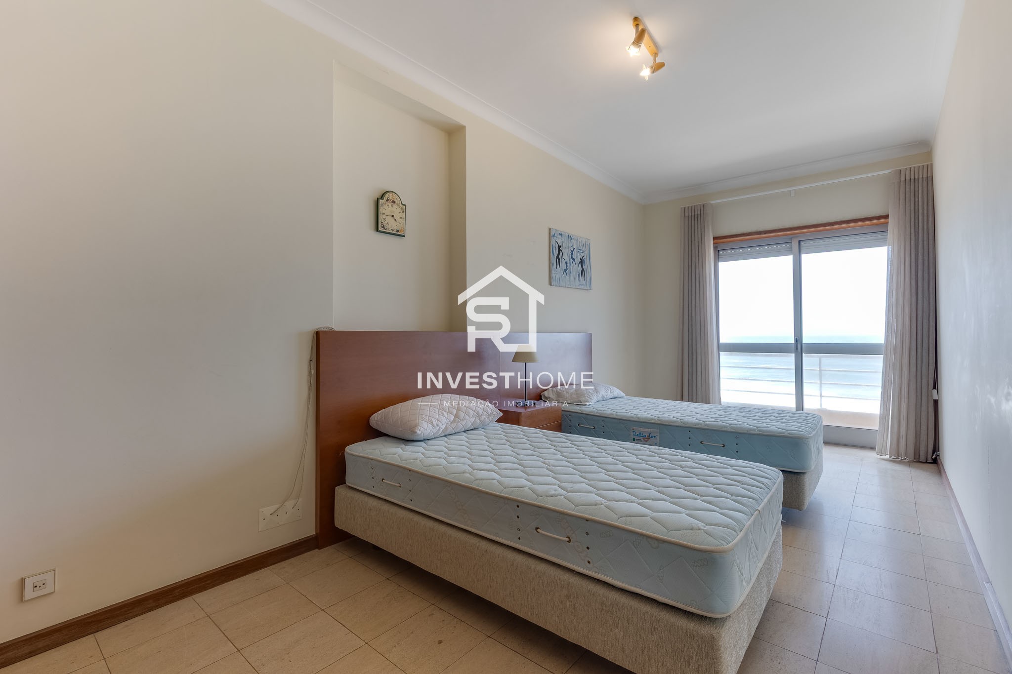Apartamento T2+1 | Mobilado e Equipado | Em frente ao mar | Varandas