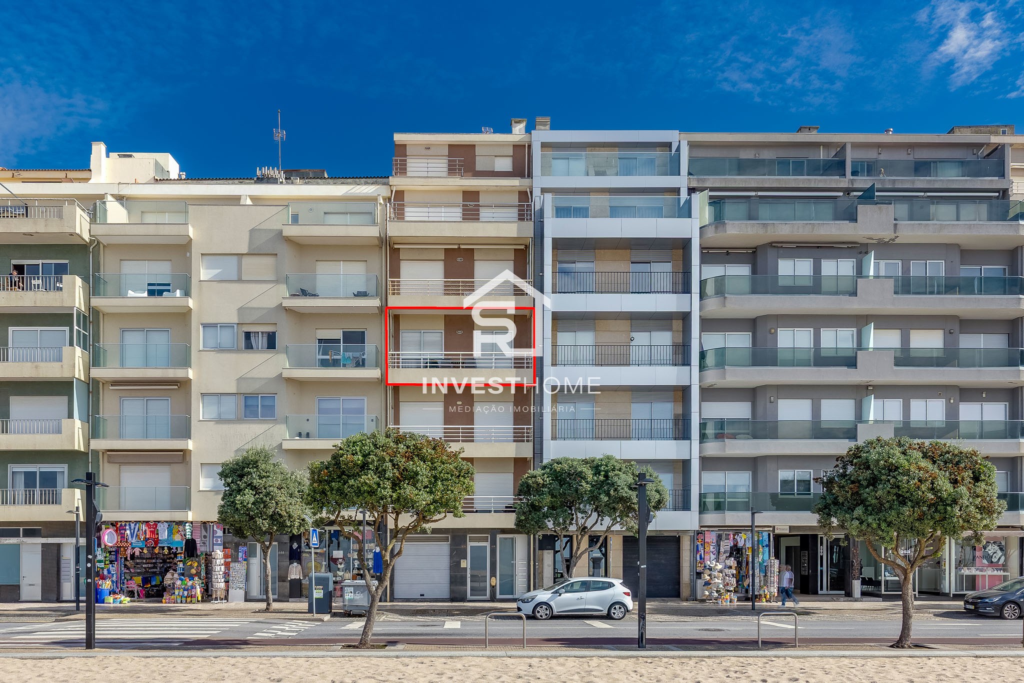 Apartamento T2+1 | Mobilado e Equipado | Em frente ao mar | Varandas