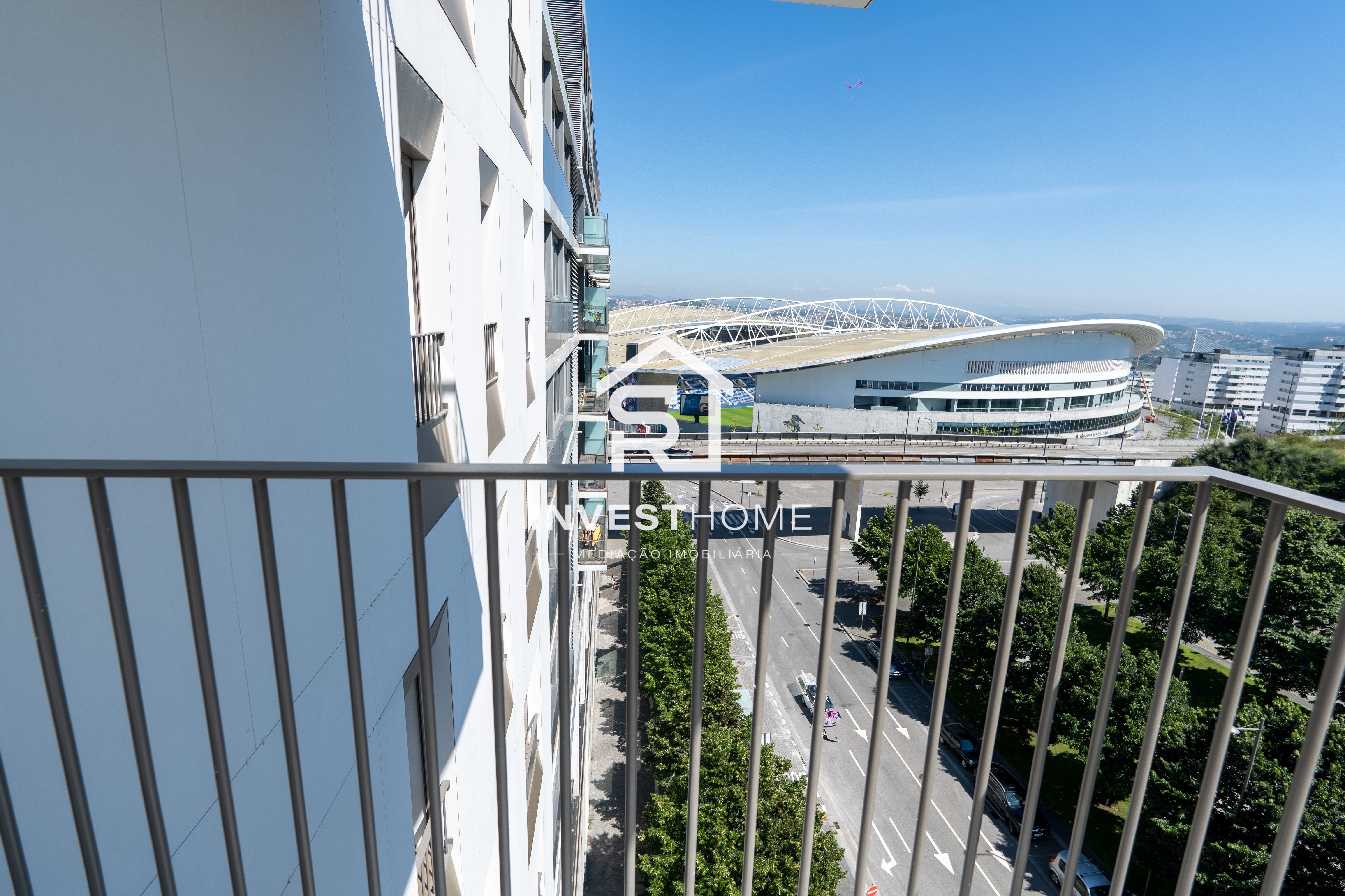 Apartamento T3 | Construção 2024 | Metro | Varanda | Lug Garagem