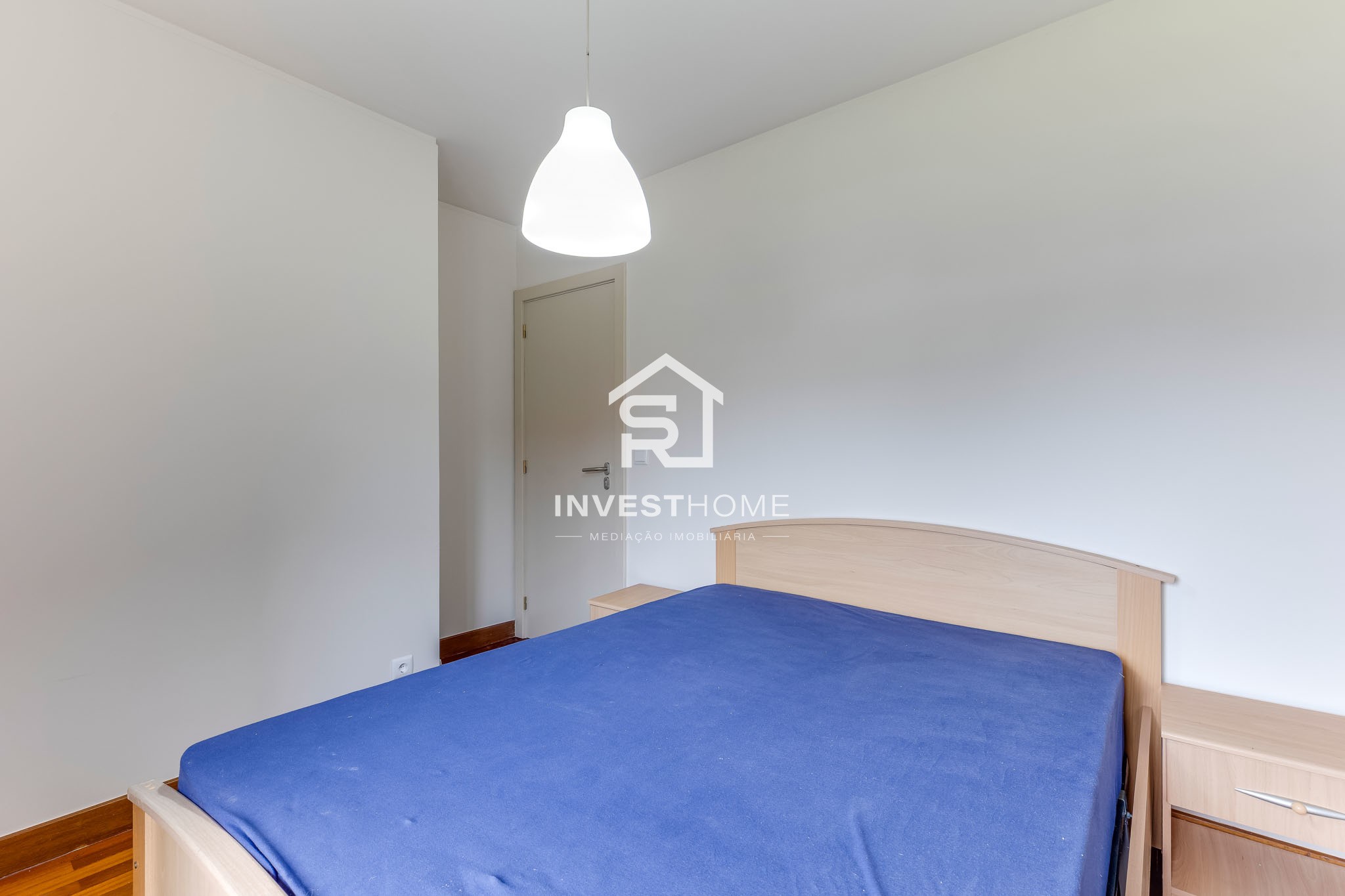 Apartamento T3 | Duplex | Metro a 50m | Equipado e Mobilado | Varandas