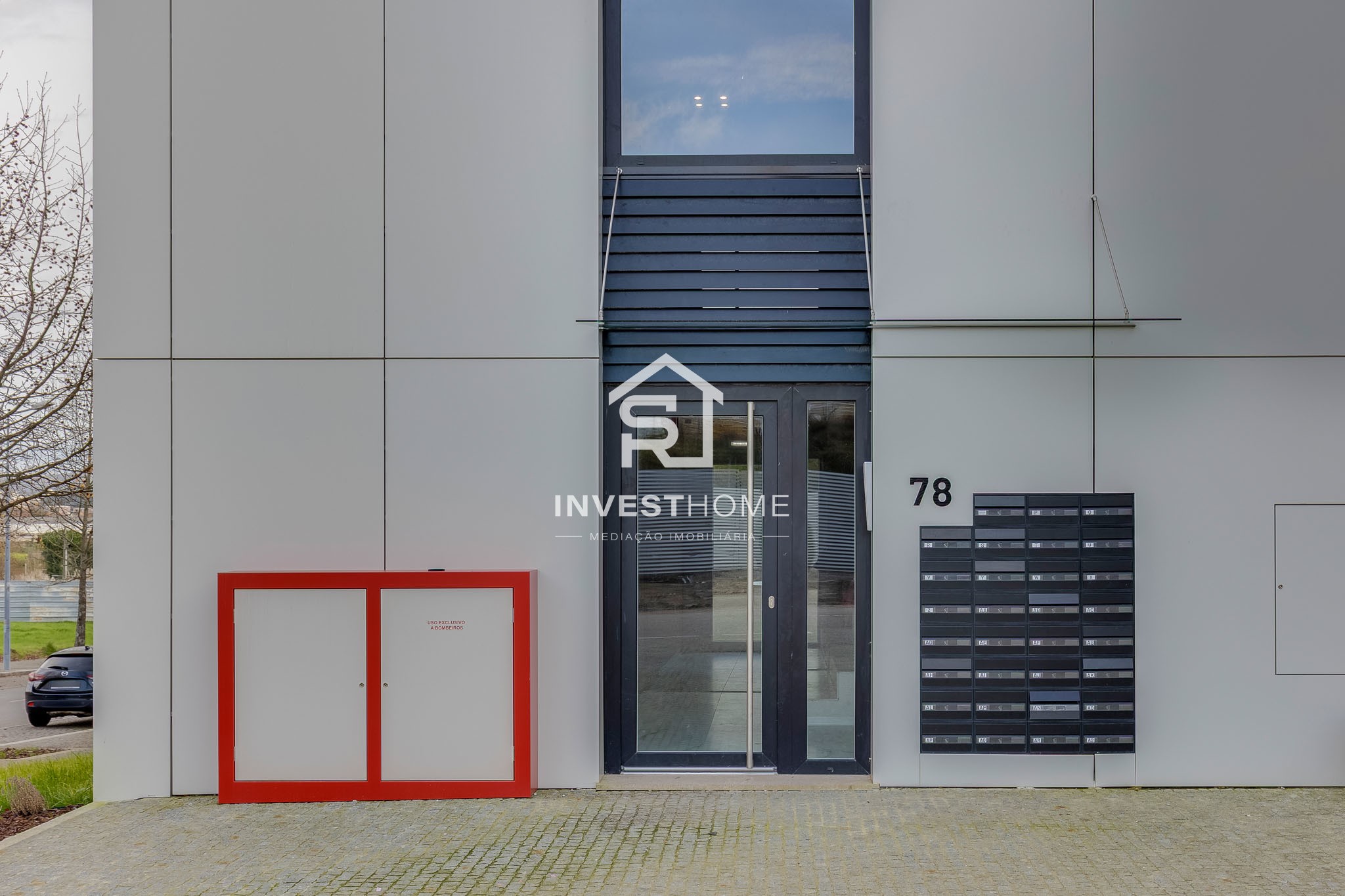 Apartamento T3 | Novo 2025 | Pronto a Escriturar | Varanda | Box