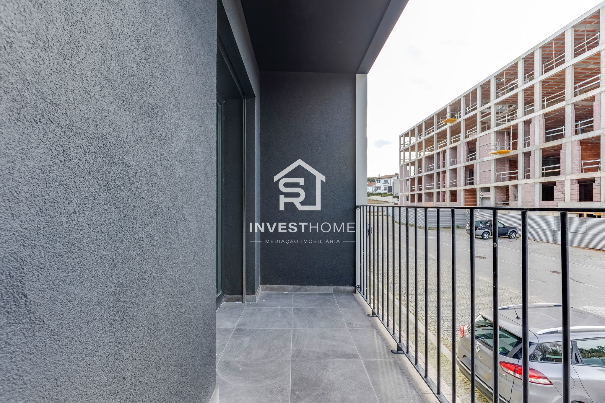 Apartamento T3 | Novo 2025 | Pronto a Escriturar | Varanda | Box