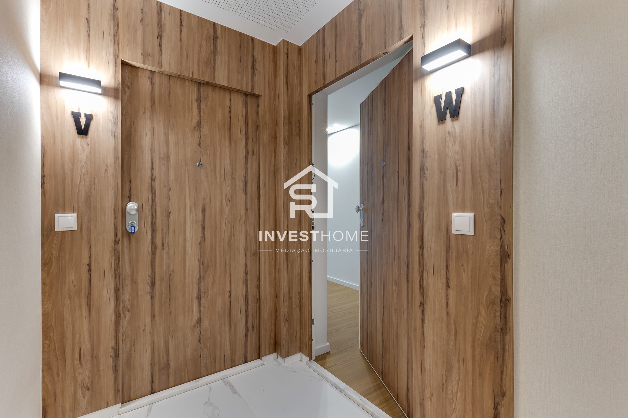 Apartamento T3 | Novo 2025 | Pronto a Escriturar | Varanda | Box