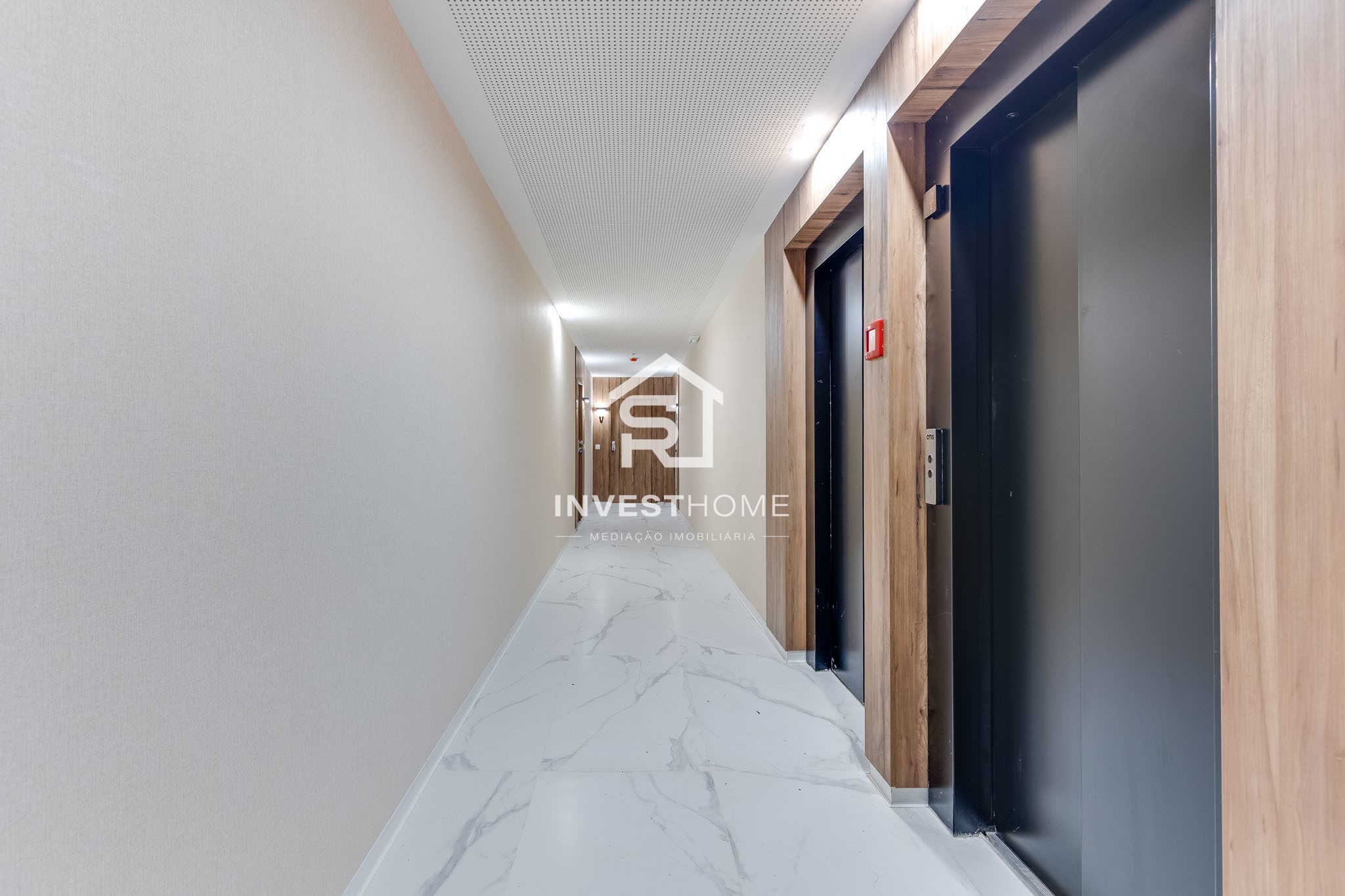 Apartamento T3 | Novo 2025 | Pronto a Escriturar | Varanda | Box