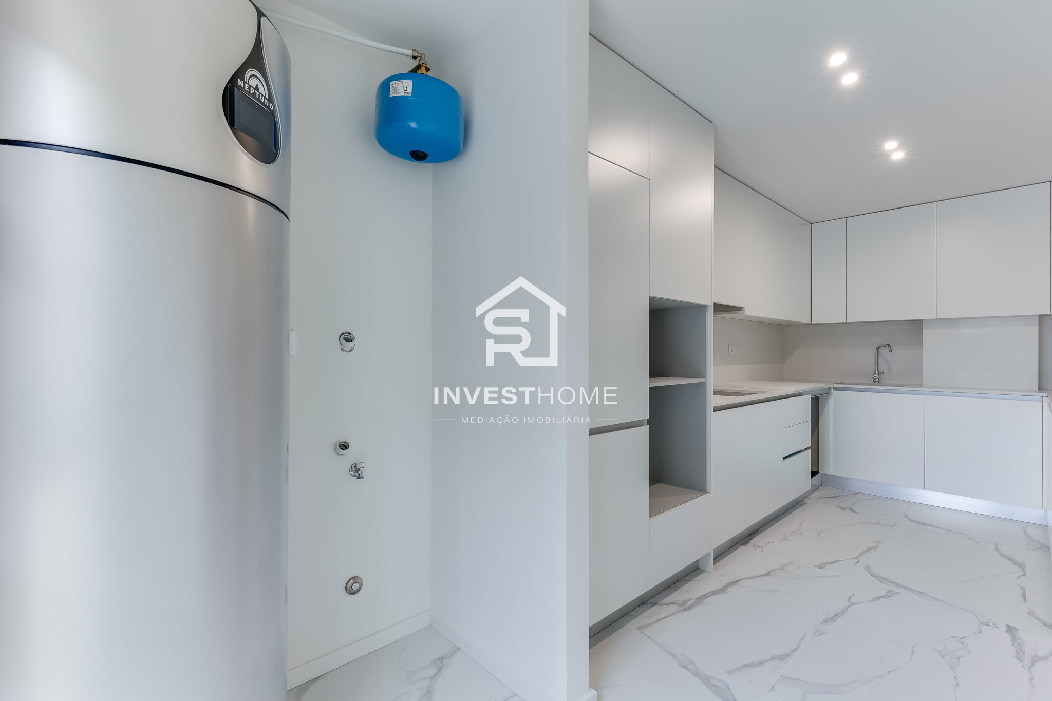 Apartamento T3 | Novo 2025 | Pronto a Escriturar | Varanda | Box