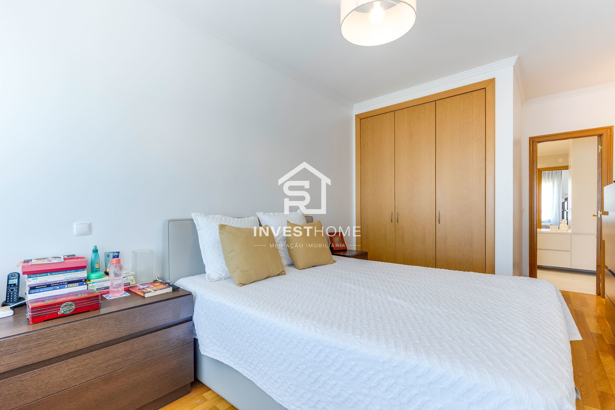 Apartamento T3 | Renovado | Porteiro | Varanda | Lug Garagem | Lordelo do Ouro