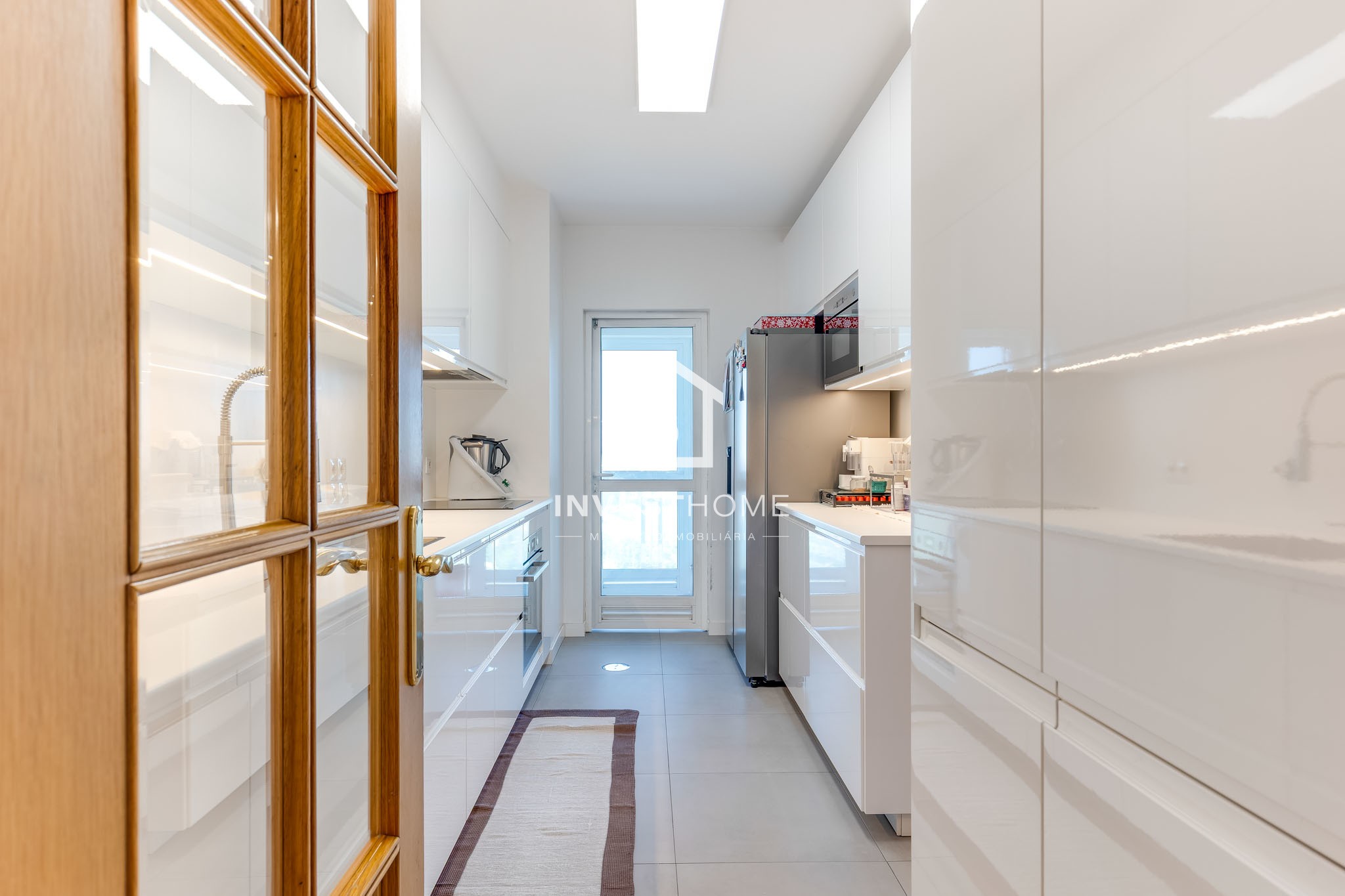 Apartamento T3 | Renovado | Porteiro | Varanda | Lug Garagem | Lordelo do Ouro