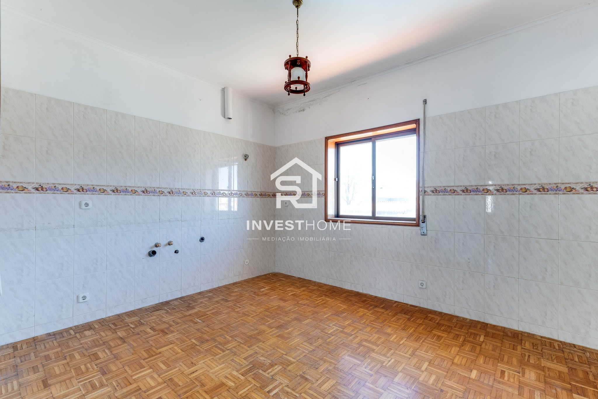 Moradia T4 | Junto ao Metro do Lidador | Varanda | Jardins | Garagem