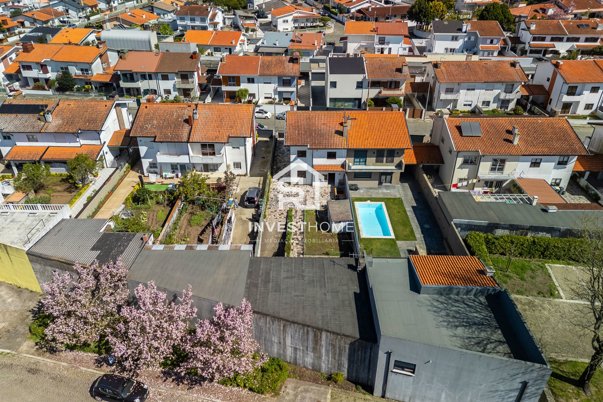 Moradia T4 | Junto ao Metro do Lidador | Varanda | Jardins | Garagem