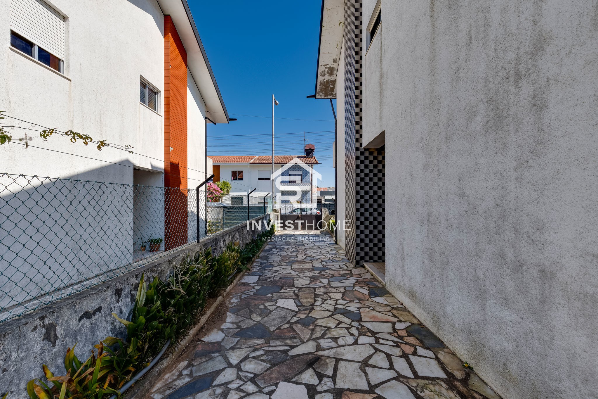Moradia T4 | Junto ao Metro do Lidador | Varanda | Jardins | Garagem