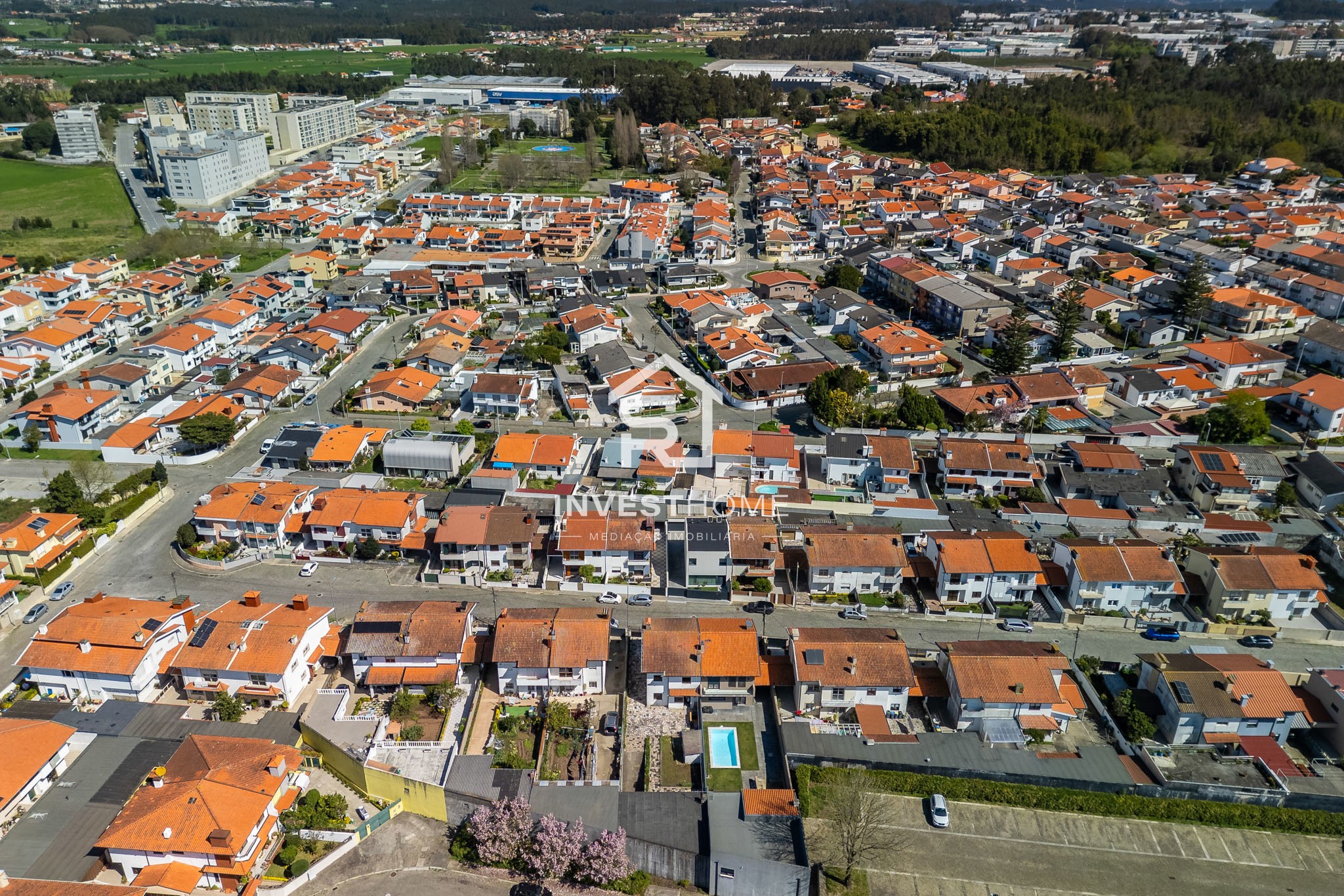 Moradia T4 | Junto ao Metro do Lidador | Varanda | Jardins | Garagem