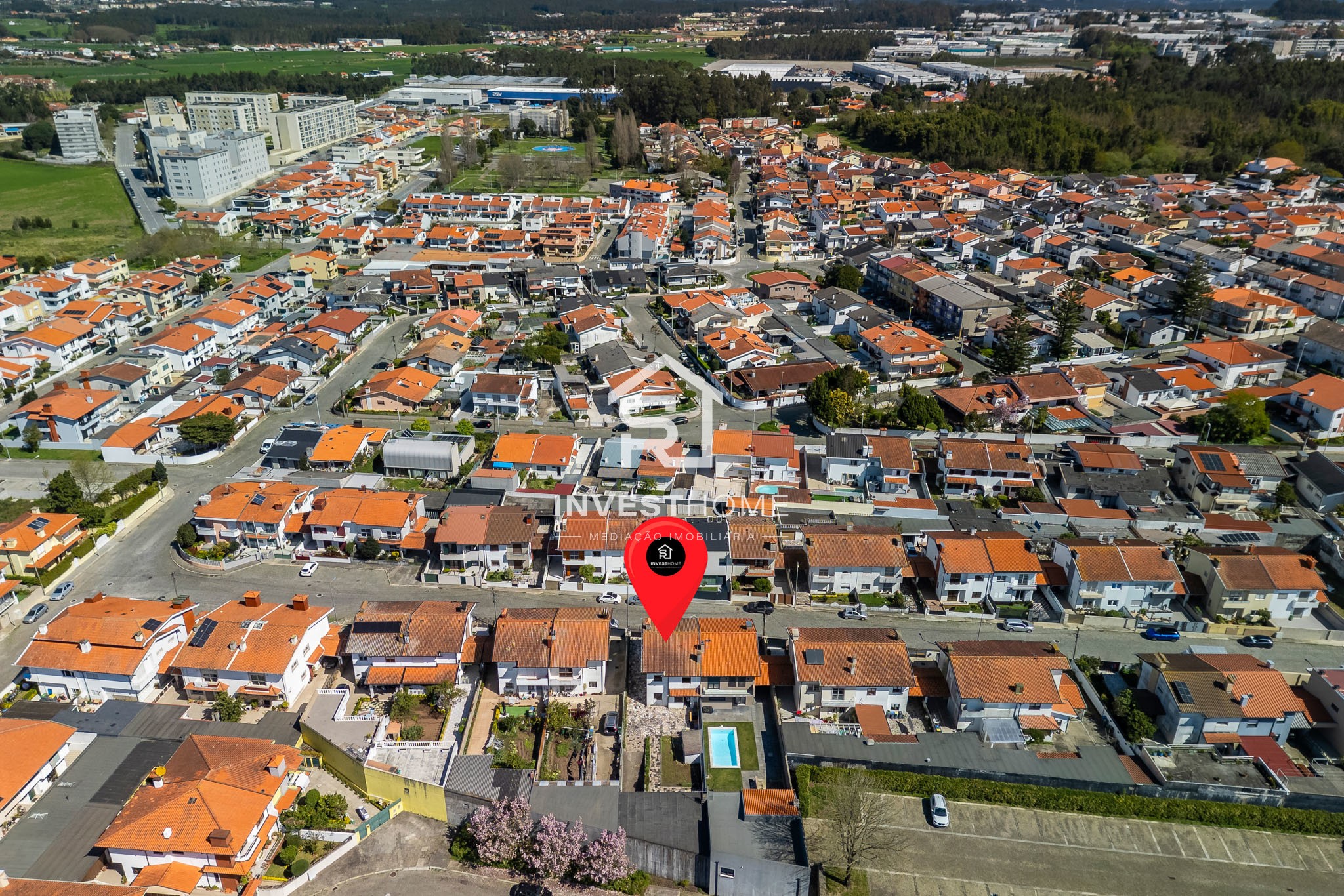 Moradia T4 | Junto ao Metro do Lidador | Varanda | Jardins | Garagem