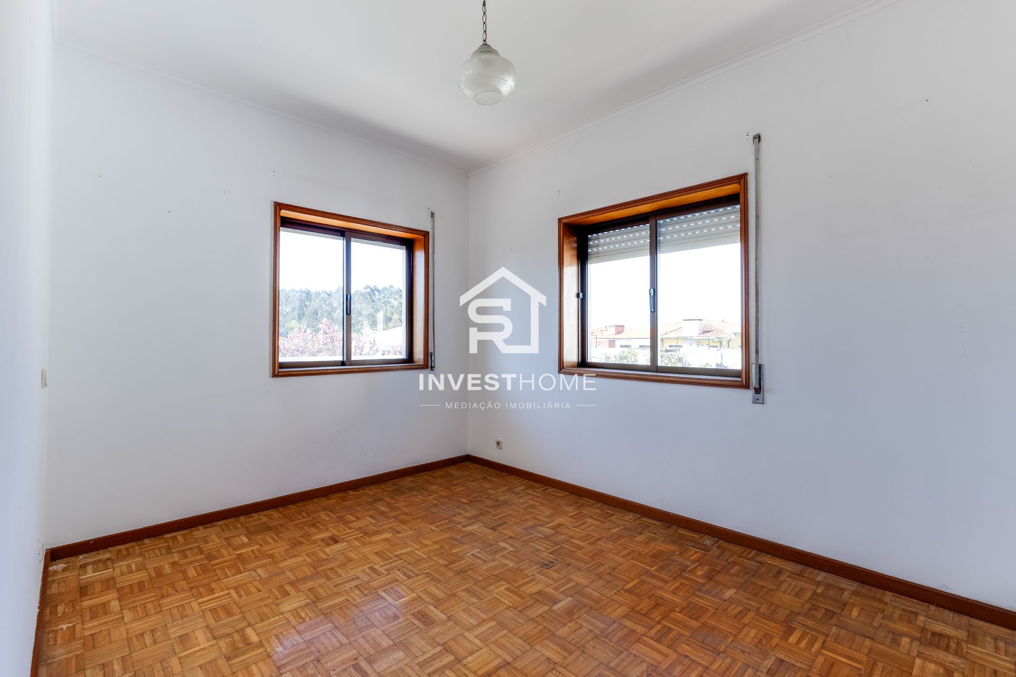 Moradia T4 | Junto ao Metro do Lidador | Varanda | Jardins | Garagem
