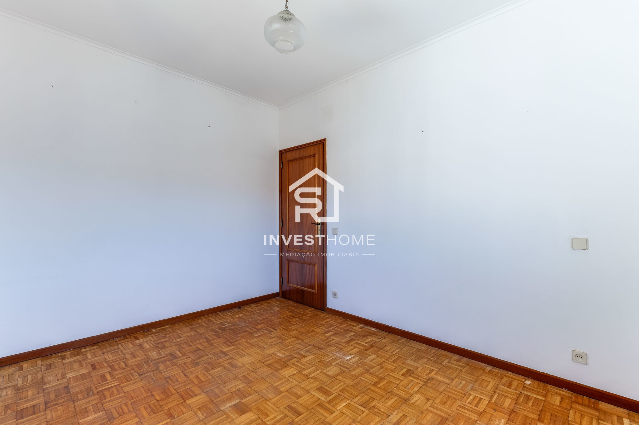 Moradia T4 | Junto ao Metro do Lidador | Varanda | Jardins | Garagem