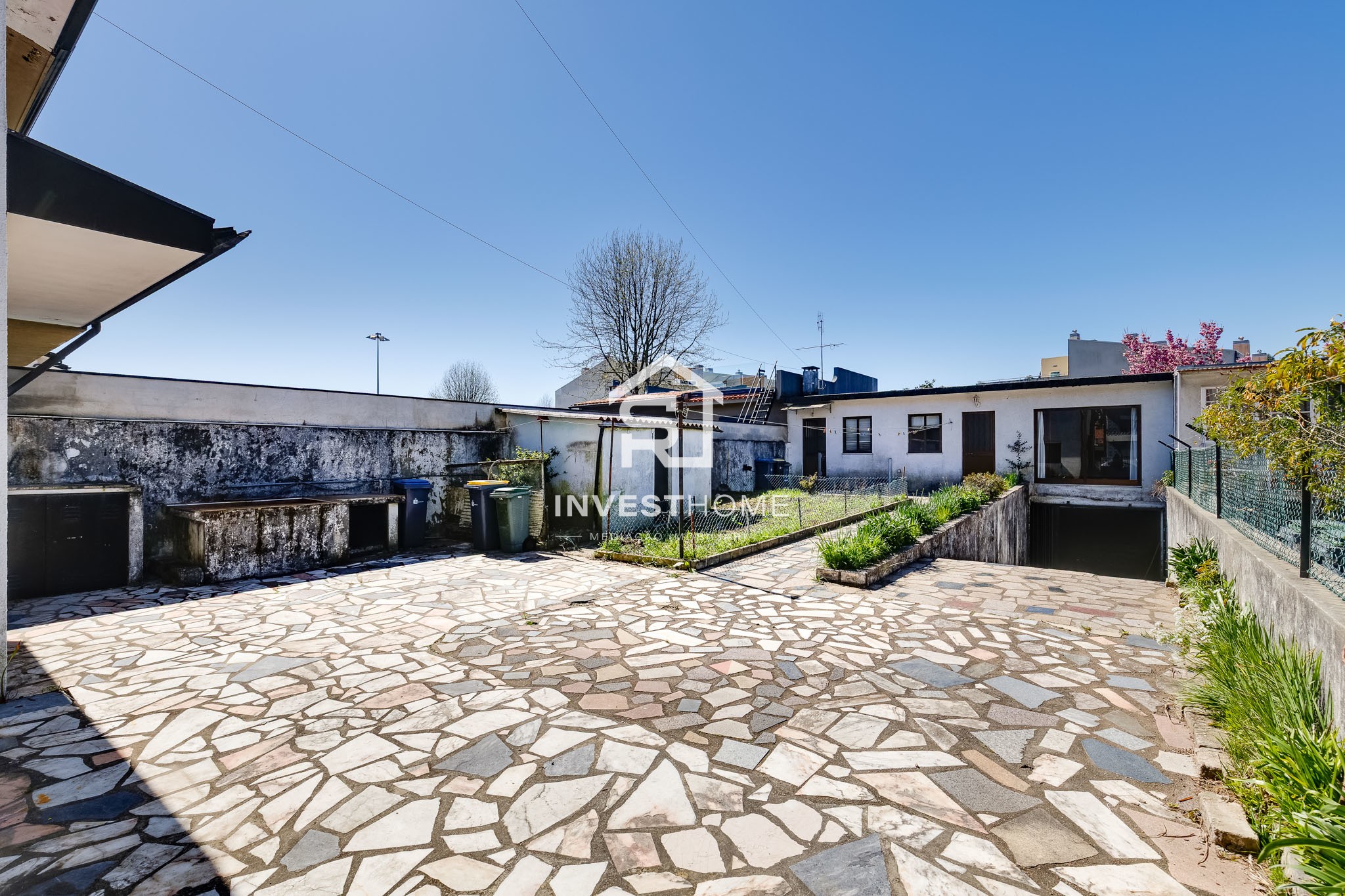 Moradia T4 | Junto ao Metro do Lidador | Varanda | Jardins | Garagem