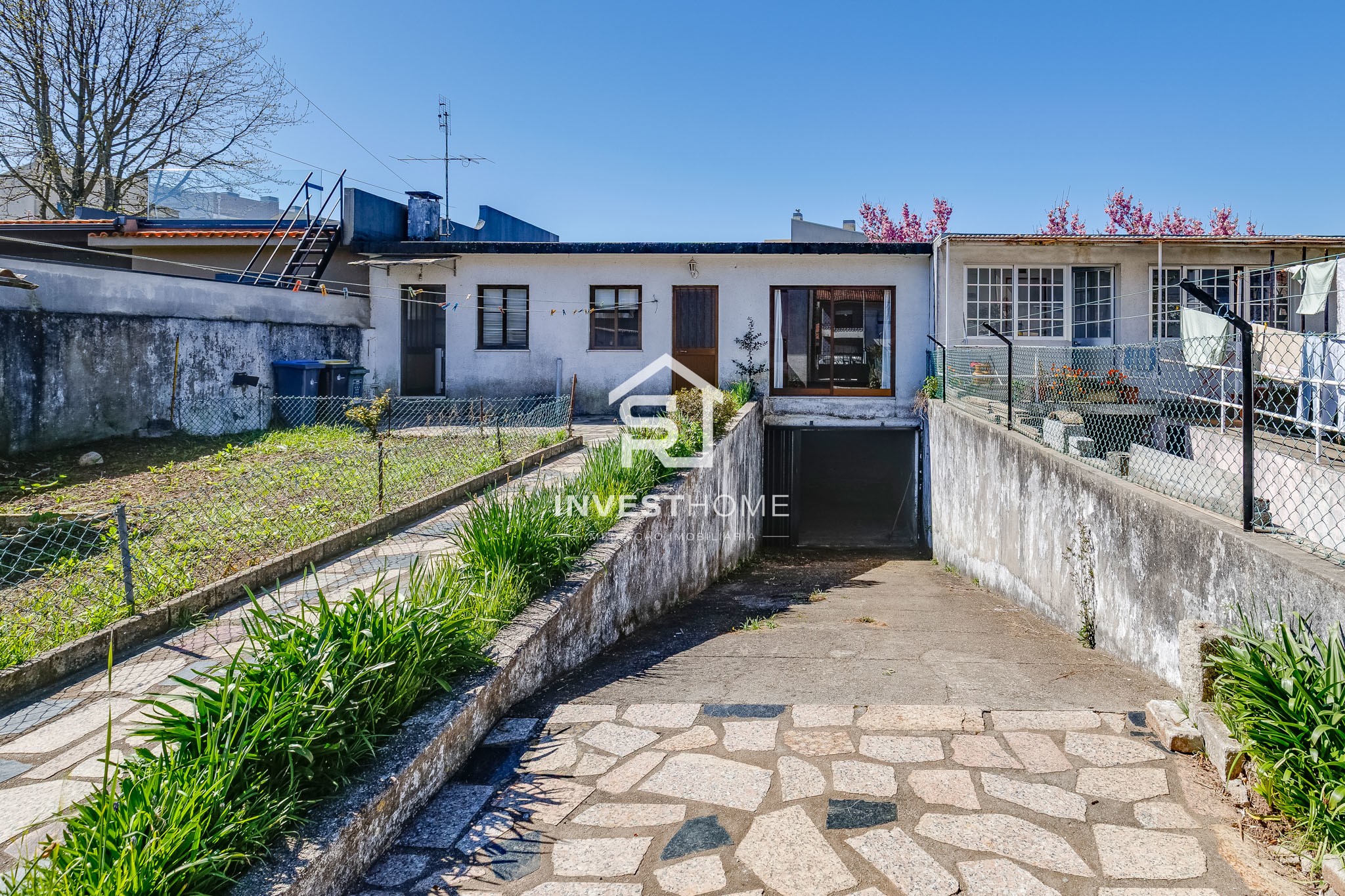 Moradia T4 | Junto ao Metro do Lidador | Varanda | Jardins | Garagem