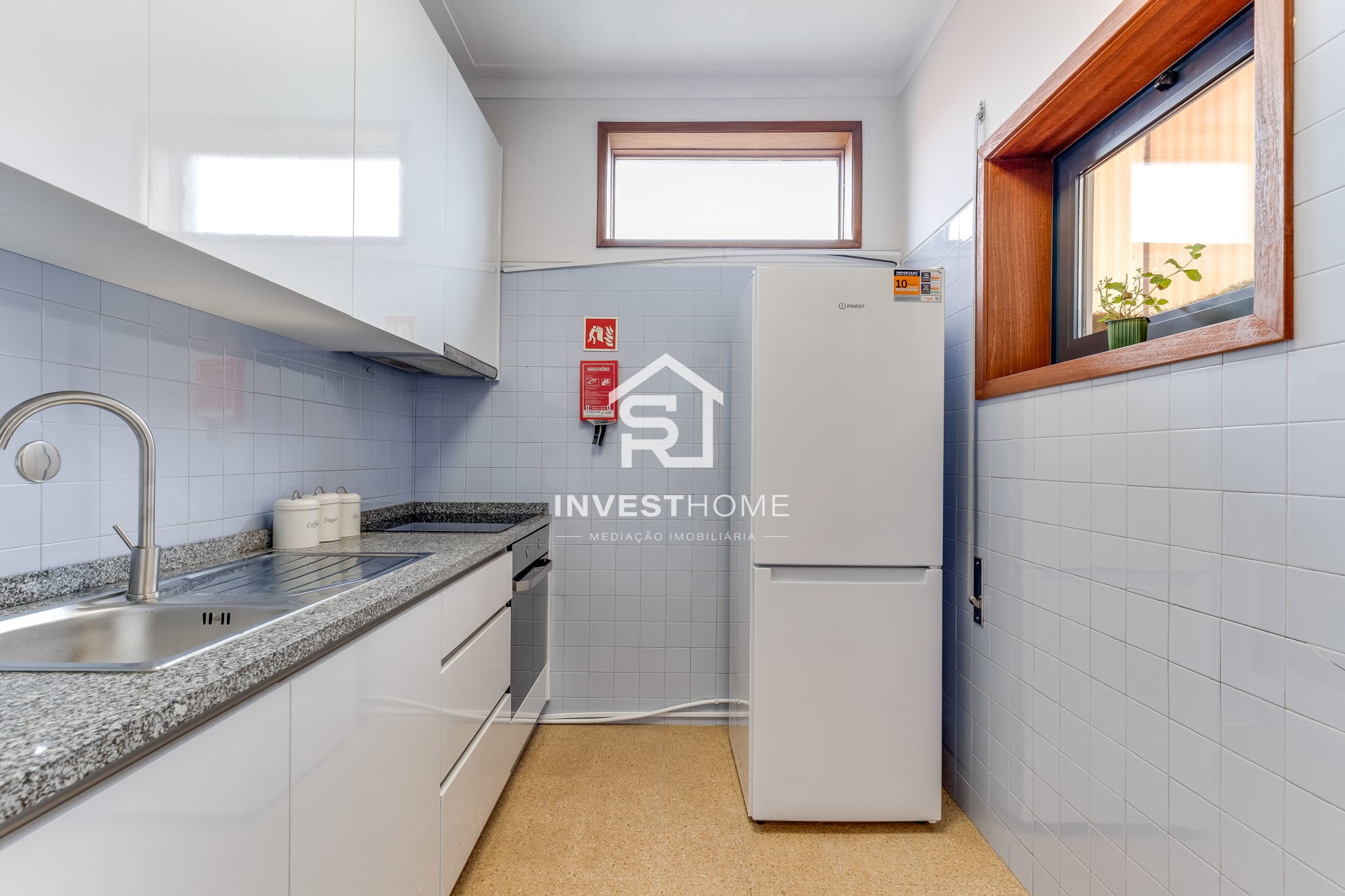 Prédio | 4 Apartamentos T2 | Licença AL ativa | Porto