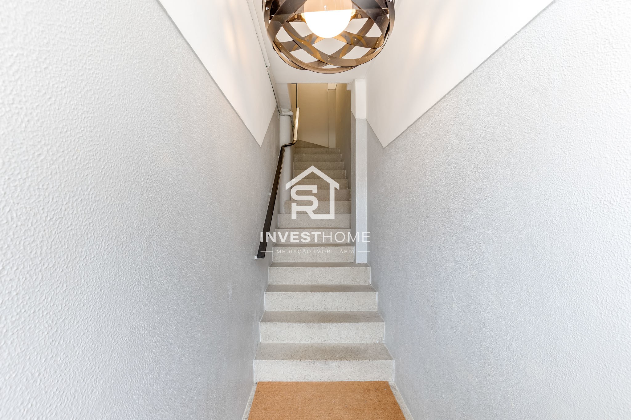 Prédio | 4 Apartamentos T2 | Licença AL ativa | Porto