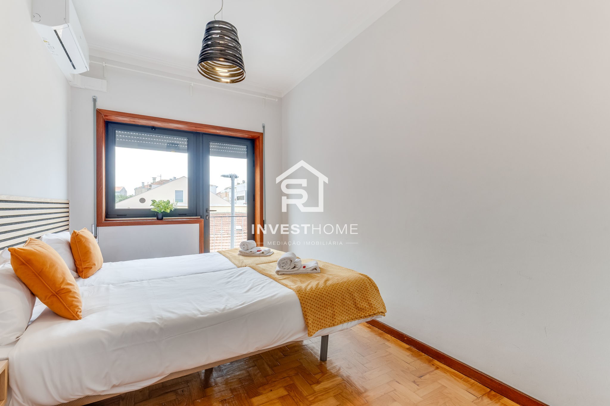 Prédio | 4 Apartamentos T2 | Licença AL ativa | Porto