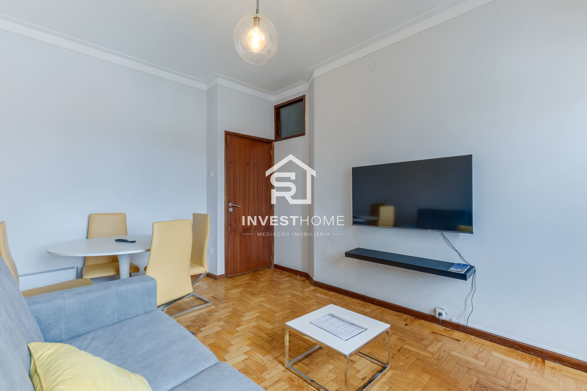 Prédio | 4 Apartamentos T2 | Licença AL ativa | Porto
