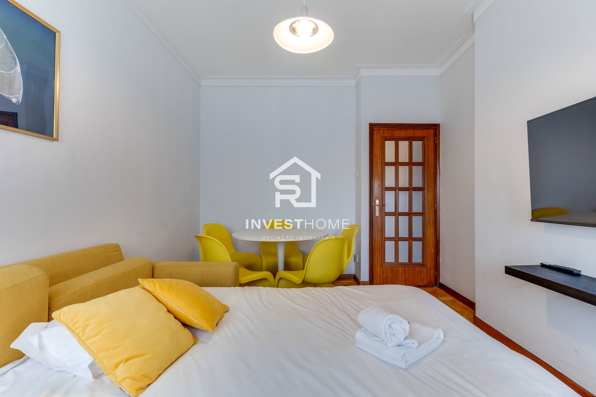 Prédio | 4 Apartamentos T2 | Licença AL ativa | Porto