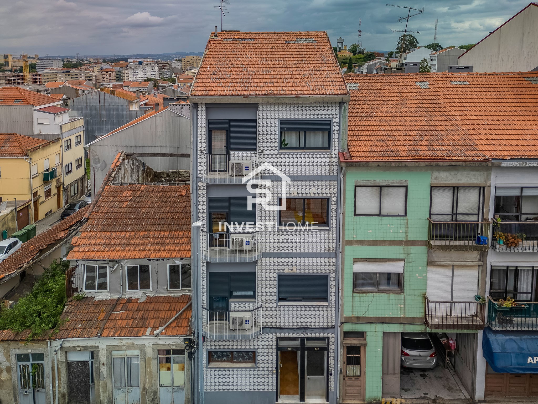 Prédio | 4 Apartamentos T2 | Licença AL ativa | Porto