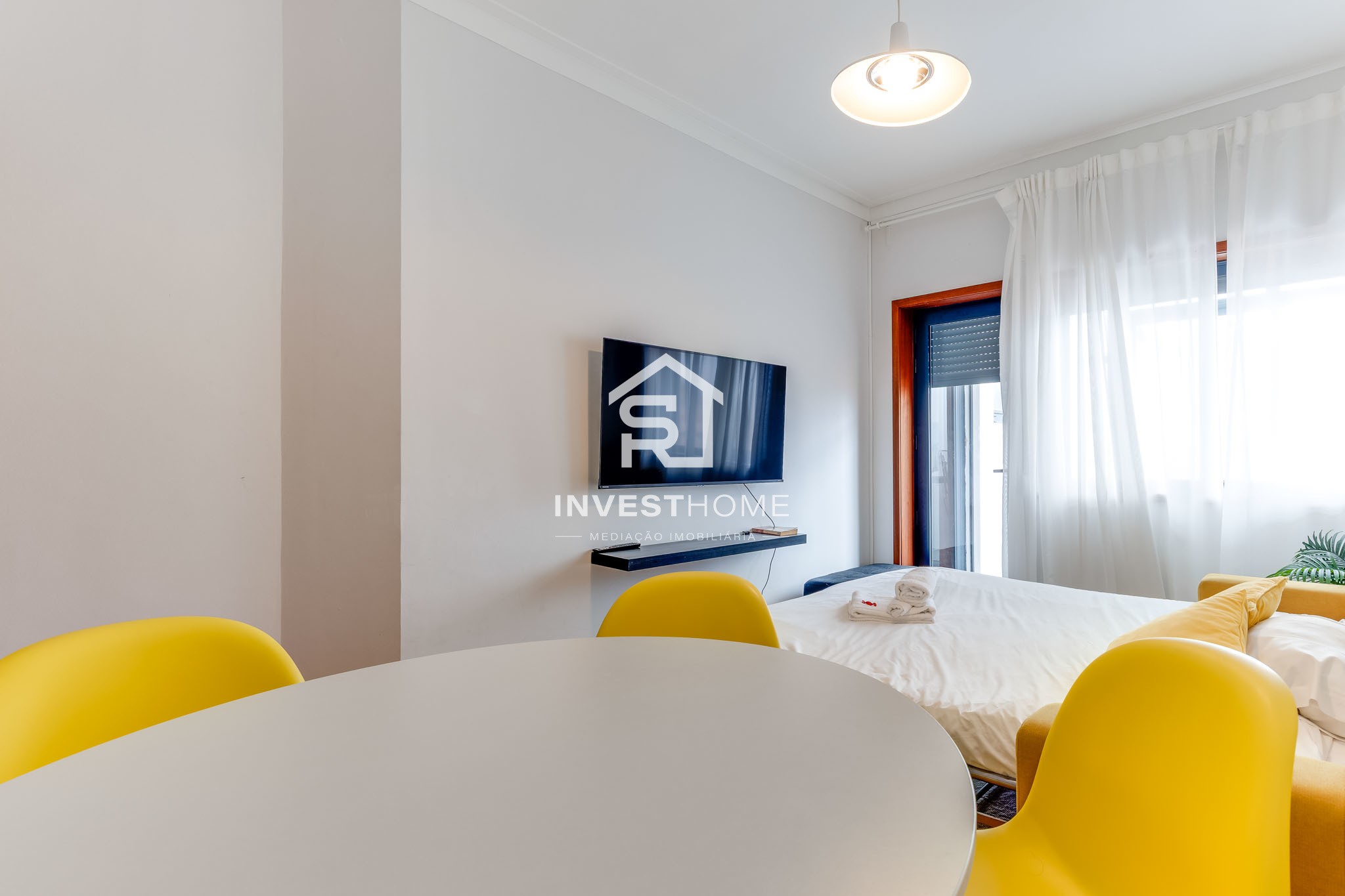 Prédio | 4 Apartamentos T2 | Licença AL ativa | Porto