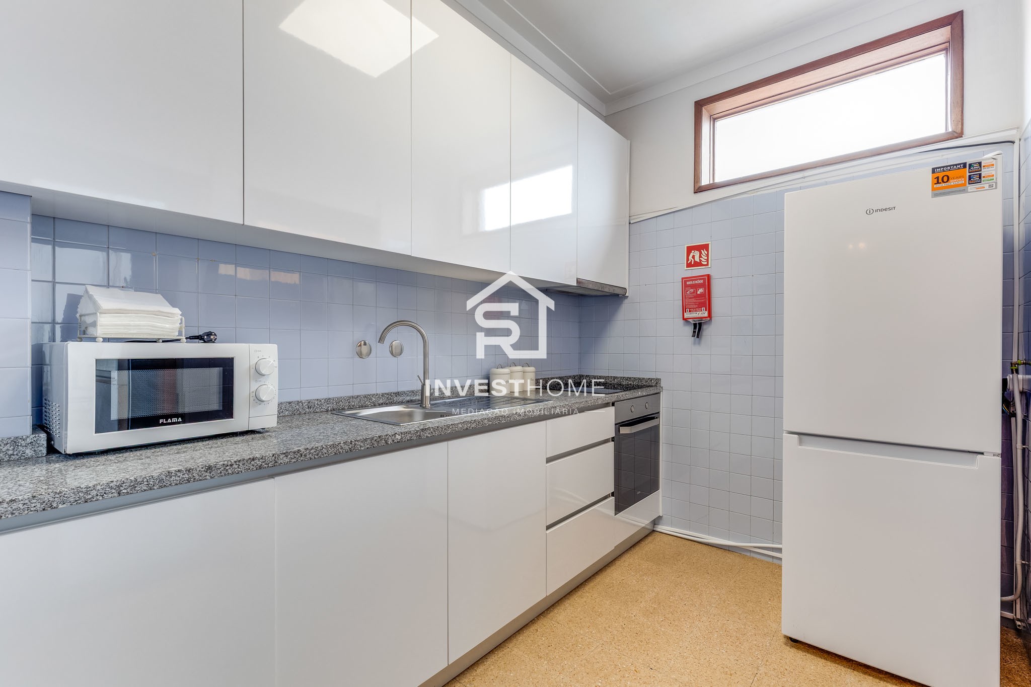 Prédio | 4 Apartamentos T2 | Licença AL ativa | Porto