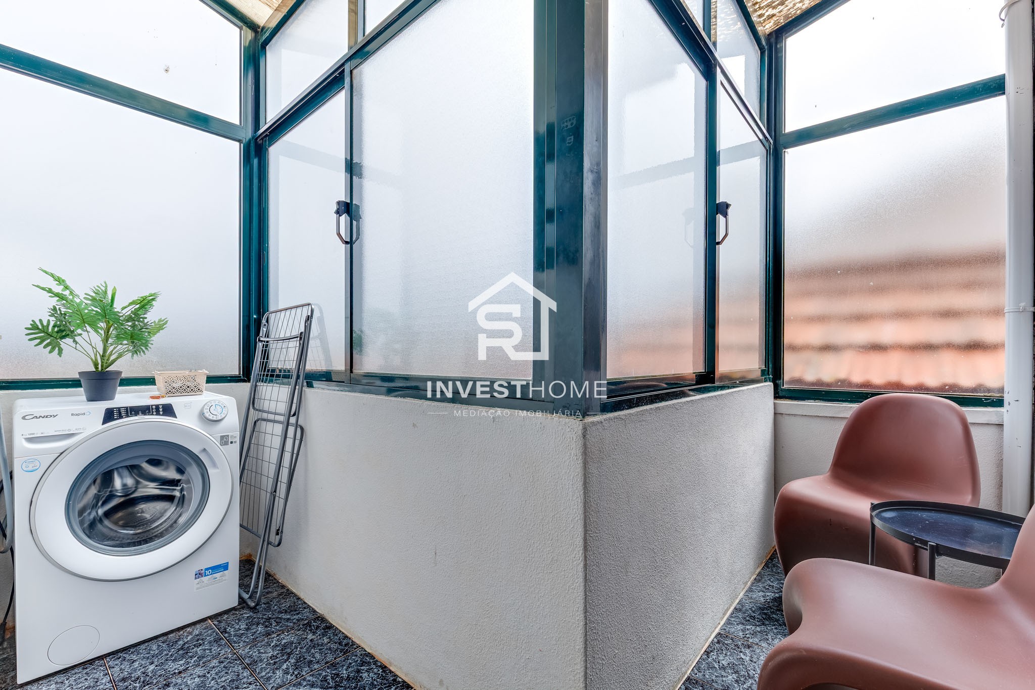 Prédio | 4 Apartamentos T2 | Licença AL ativa | Porto
