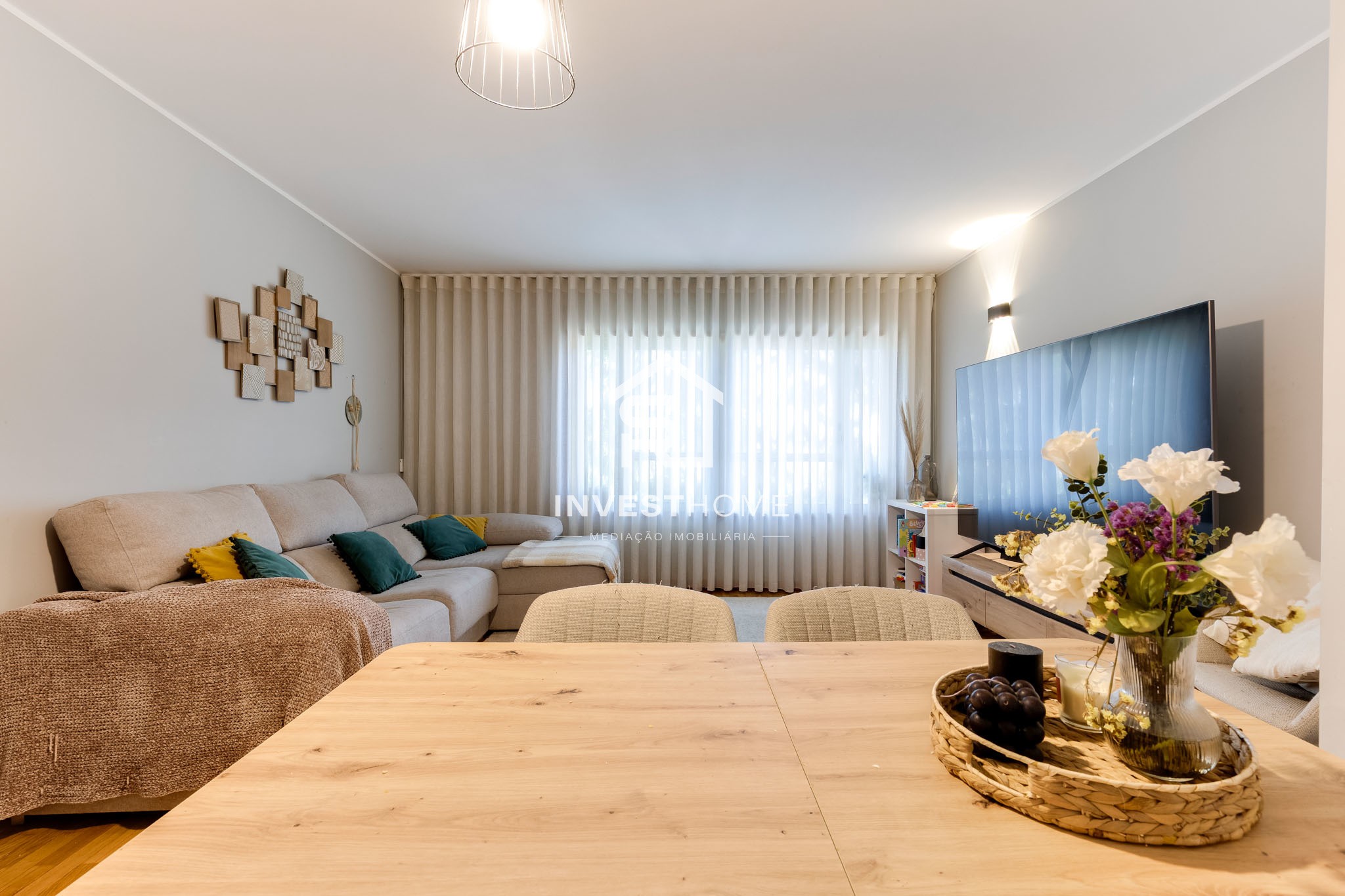 T2+1 com Suite | 112 m² | Elevador | Garagem para 2 Viaturas | Metro de Pedras Rubras