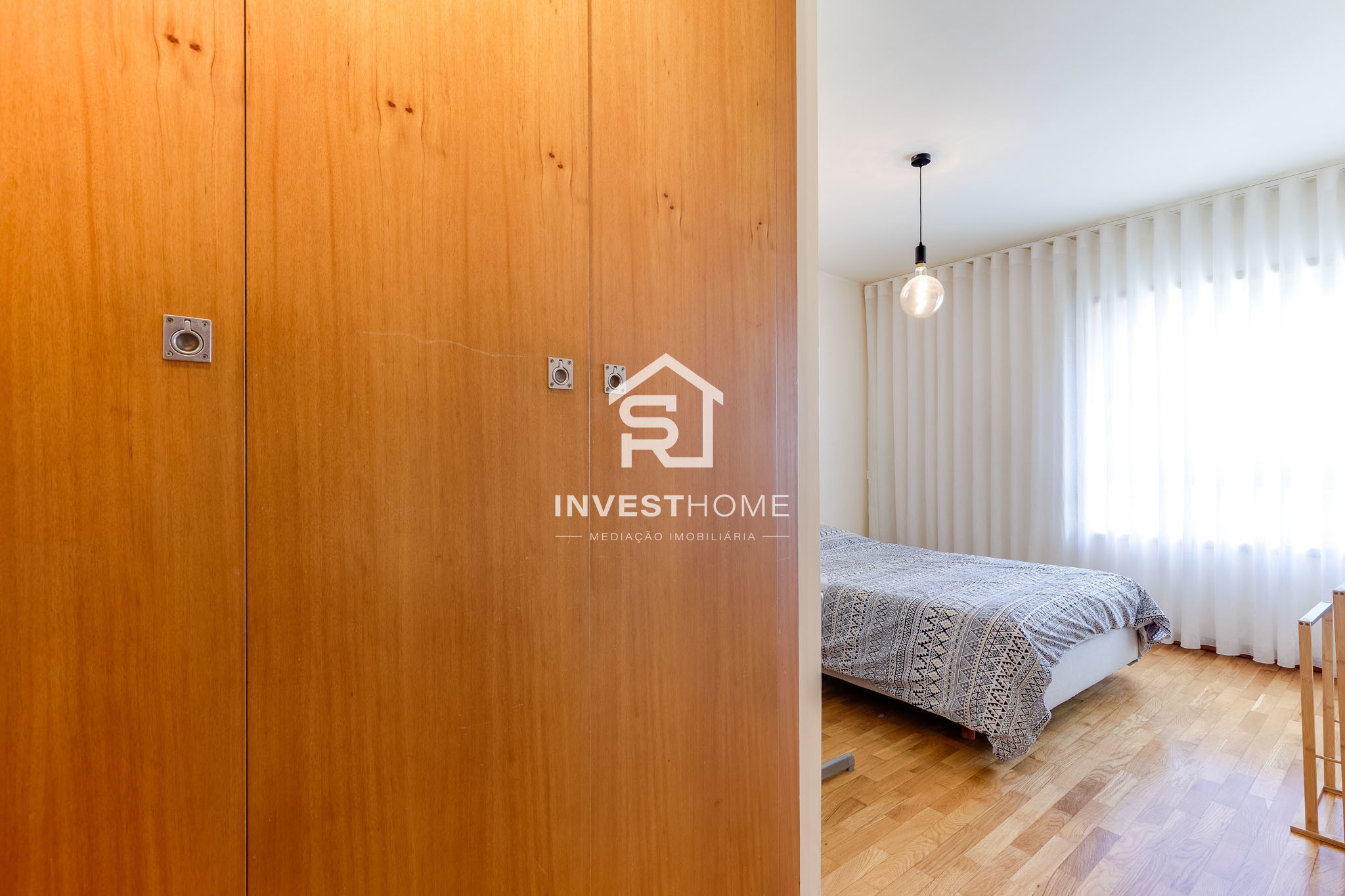 T2+1 com Suite | 112 m² | Elevador | Garagem para 2 Viaturas | Metro de Pedras Rubras