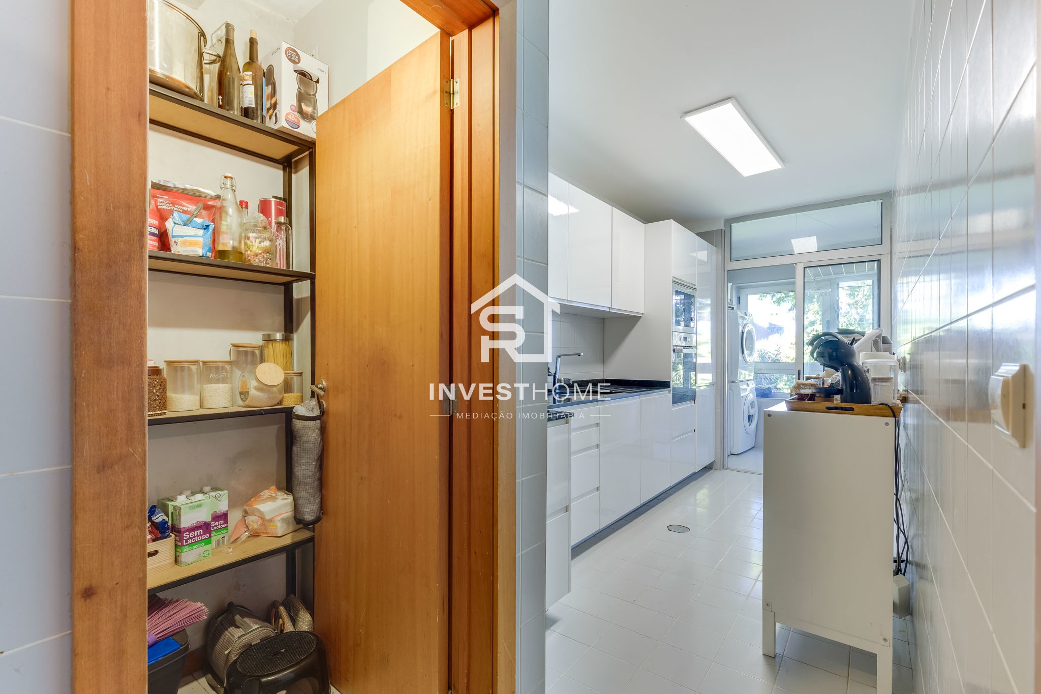 T2+1 com Suite | 112 m² | Elevador | Garagem para 2 Viaturas | Metro de Pedras Rubras