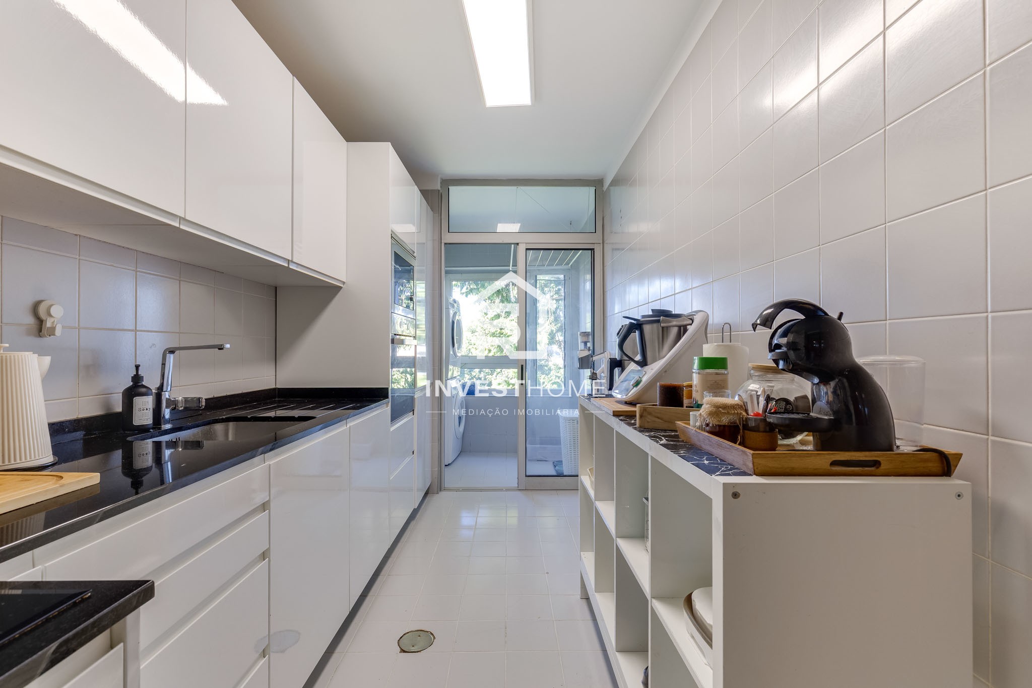T2+1 com Suite | 112 m² | Elevador | Garagem para 2 Viaturas | Metro de Pedras Rubras