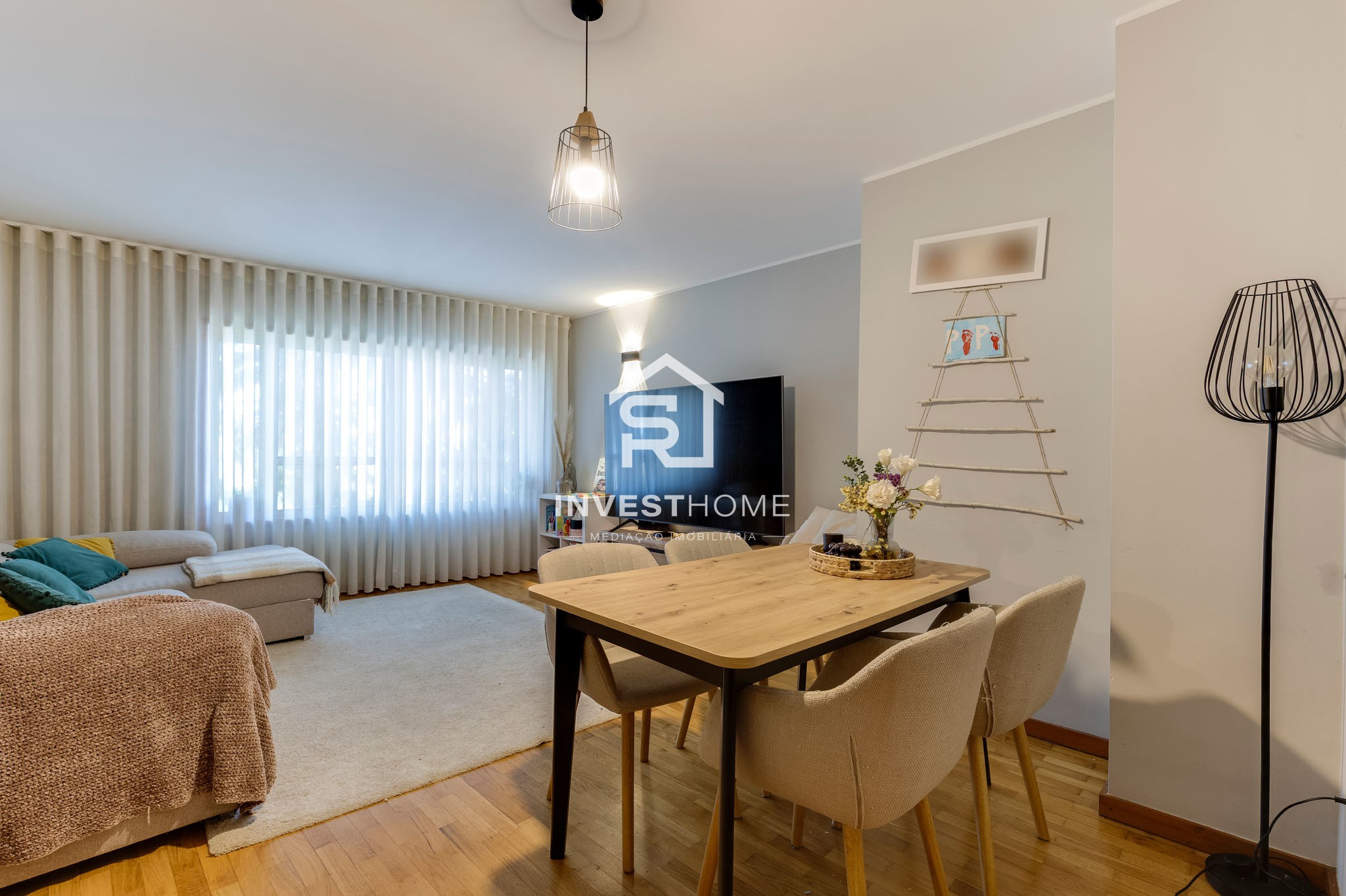 T2+1 com Suite | 112 m² | Elevador | Garagem para 2 Viaturas | Metro de Pedras Rubras