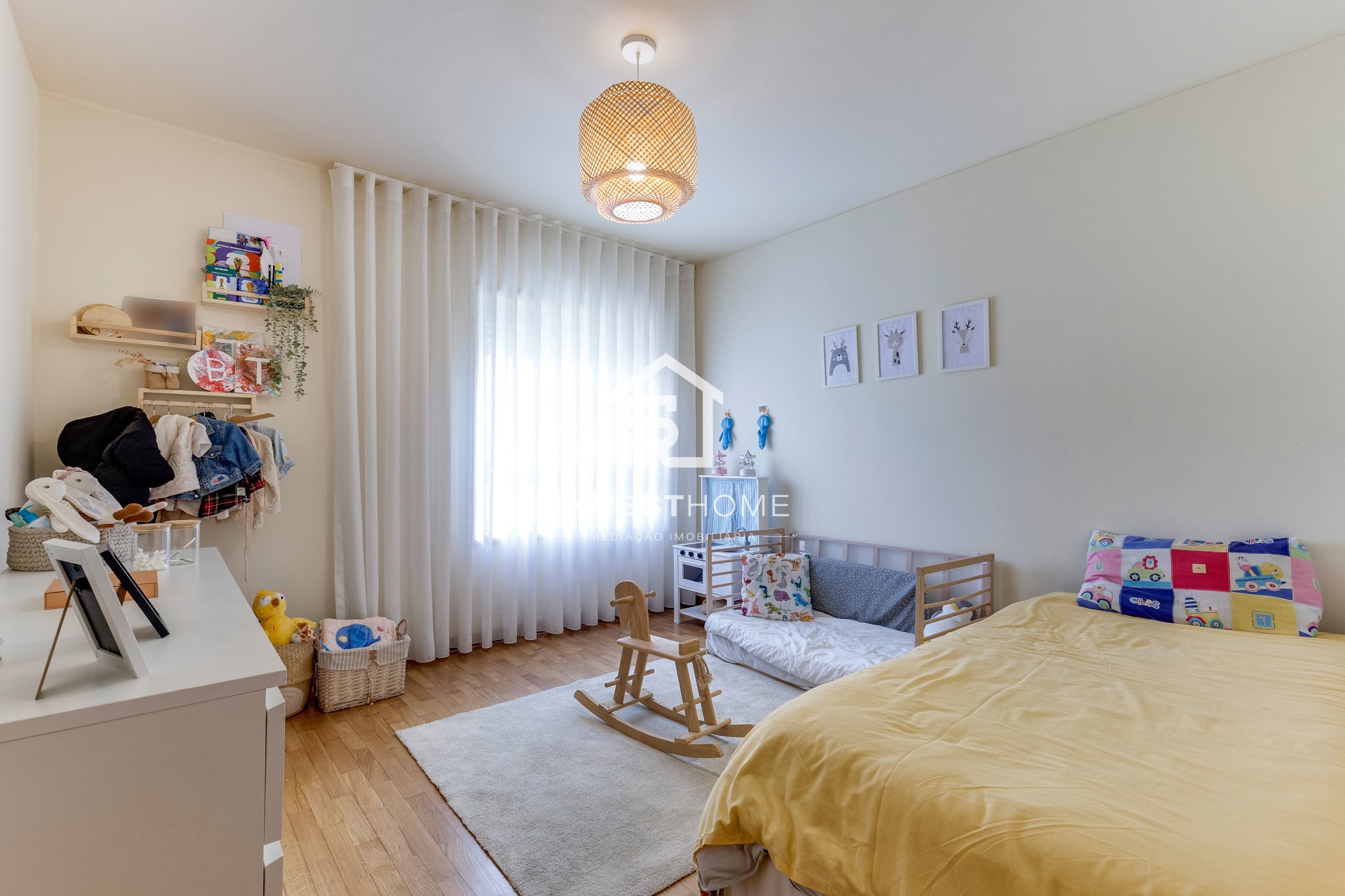 T2+1 com Suite | 112 m² | Elevador | Garagem para 2 Viaturas | Metro de Pedras Rubras