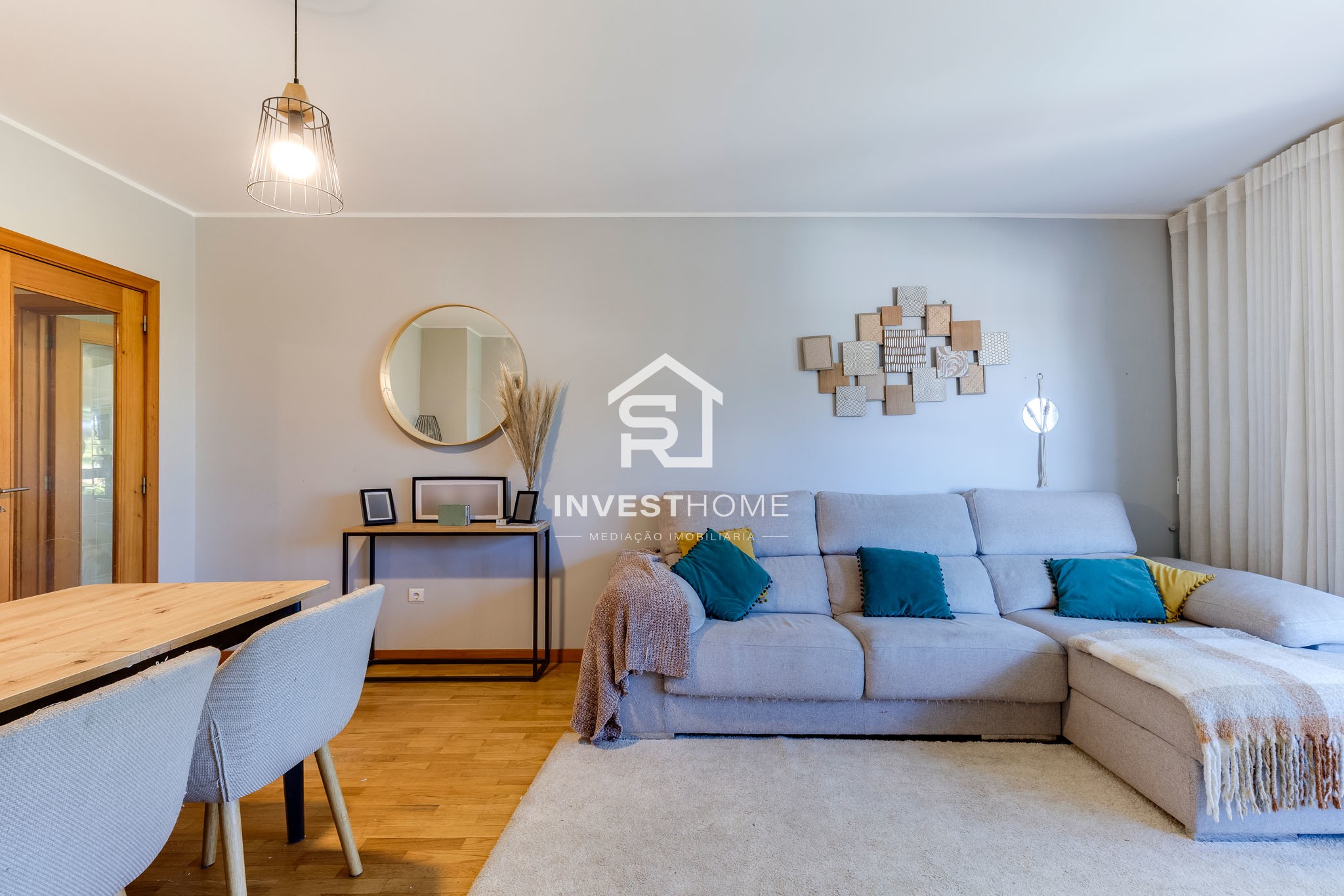 T2+1 com Suite | 112 m² | Elevador | Garagem para 2 Viaturas | Metro de Pedras Rubras